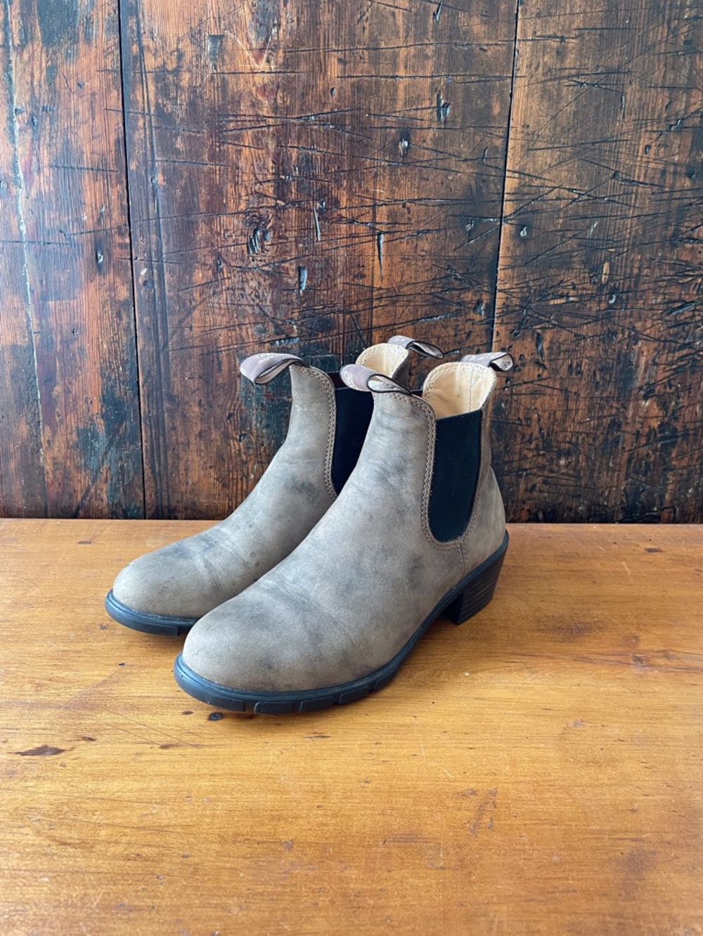 Blundstone 1677 Rustic Brown Chelsea Boots Women's 7.5 US - Picture 13 of 13